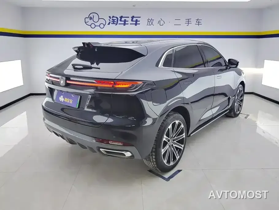 Changan UNI-K iDD 2022 Blue Whale iDD 130km 1.5T Premium — фото 3