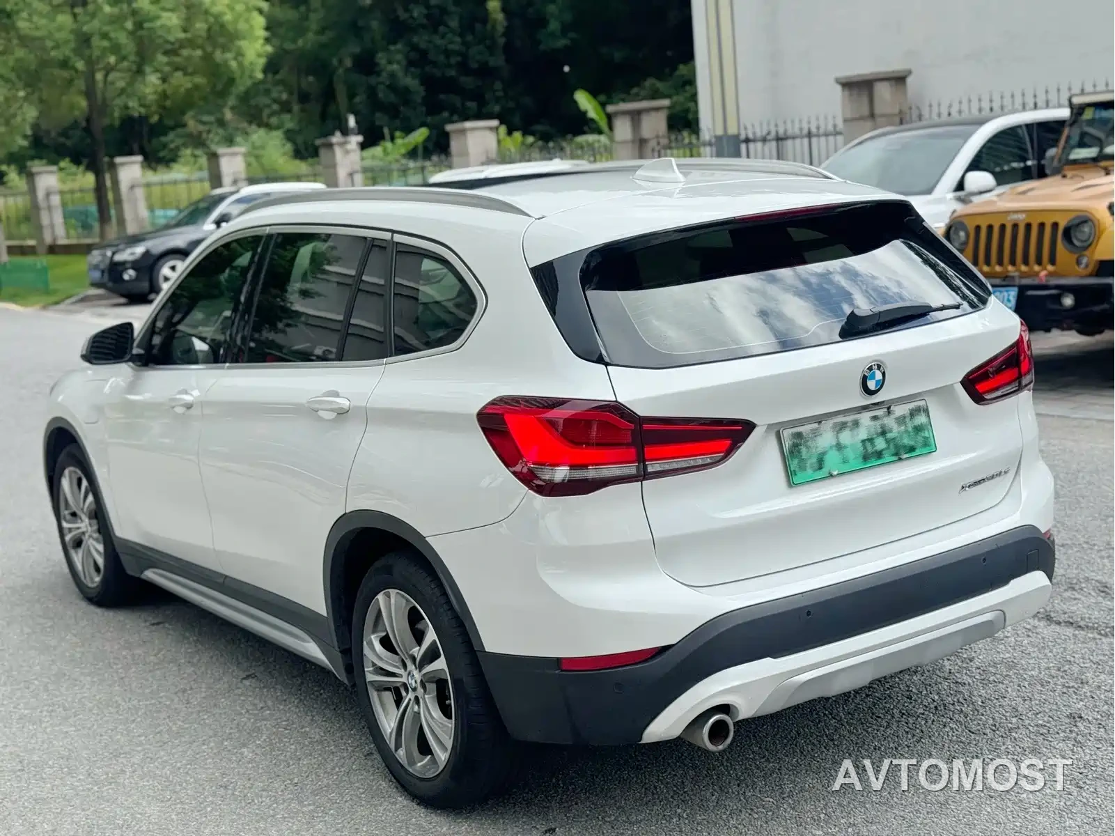 BMW X1 New Energy 2021 xDrive30Le Exclusive — фото 6