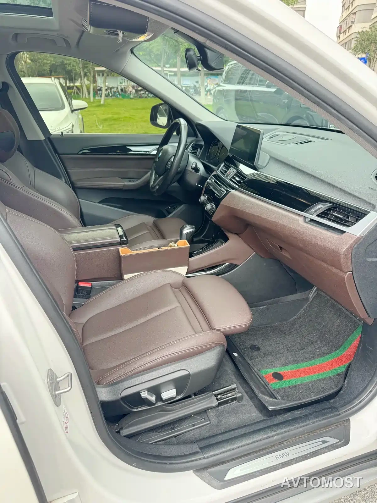 BMW X1 New Energy 2021 xDrive30Le Exclusive — фото 10