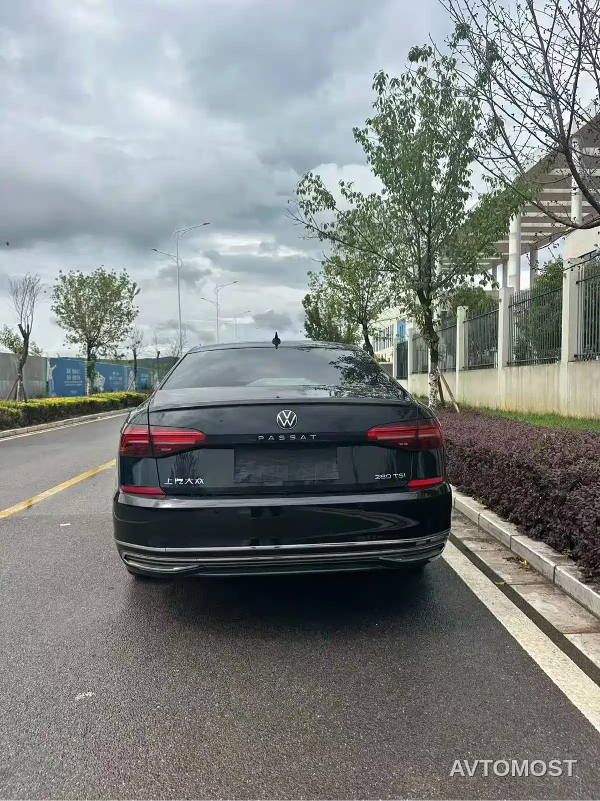 Volkswagen Magotan 2023 2 Million Units Commemorative Edition 280TSI DSG Comfort — фото 8