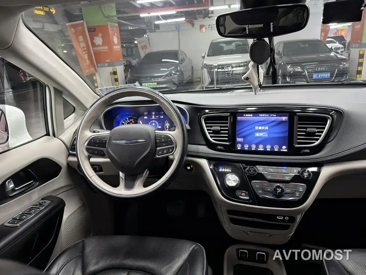 Chrysler Grand Caravan PHEV (Import) 2019 3.6L Plug-in Hybrid — фото 5