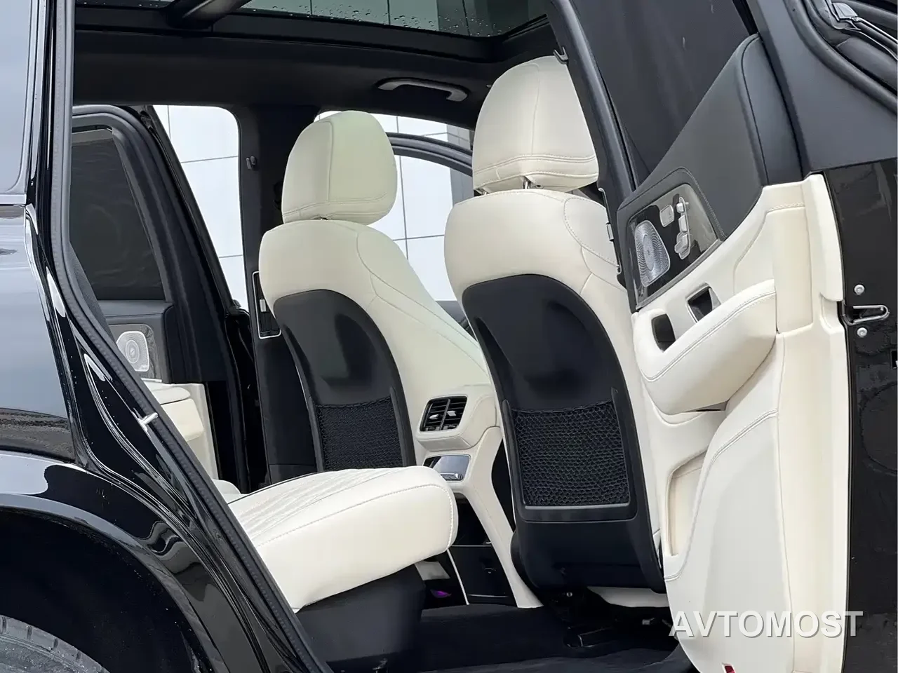 Mercedes-Benz GLS AMG 2024 AMG GLS 63 4MATIC+ — фото 8