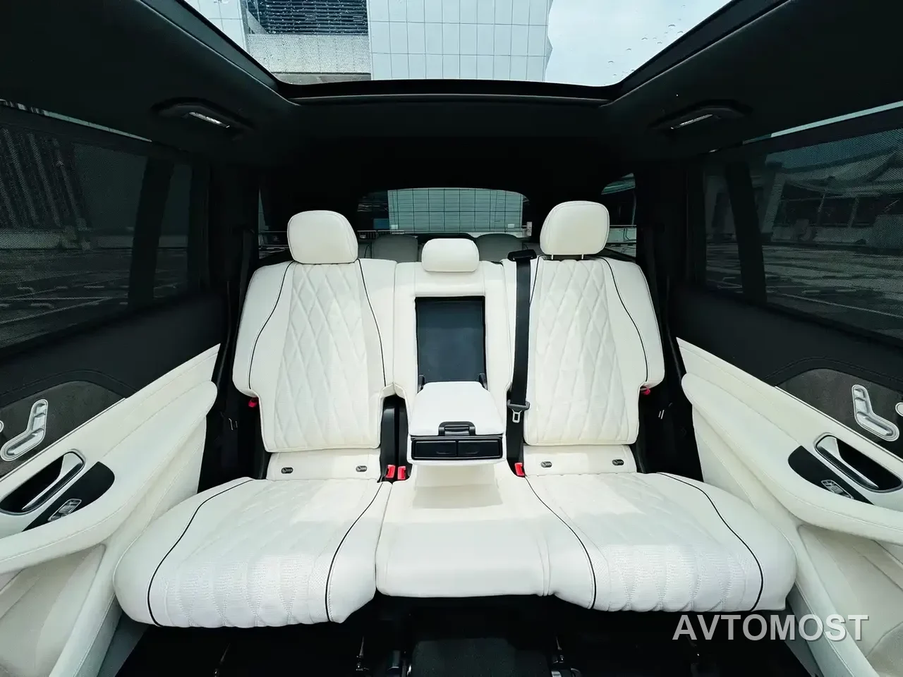 Mercedes-Benz GLS AMG 2024 AMG GLS 63 4MATIC+ — фото 10