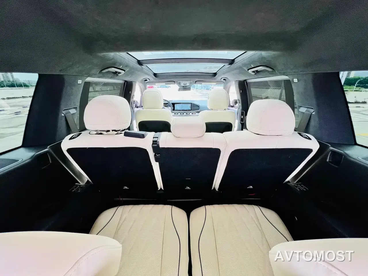 Mercedes-Benz GLS AMG 2024 AMG GLS 63 4MATIC+ — фото 11