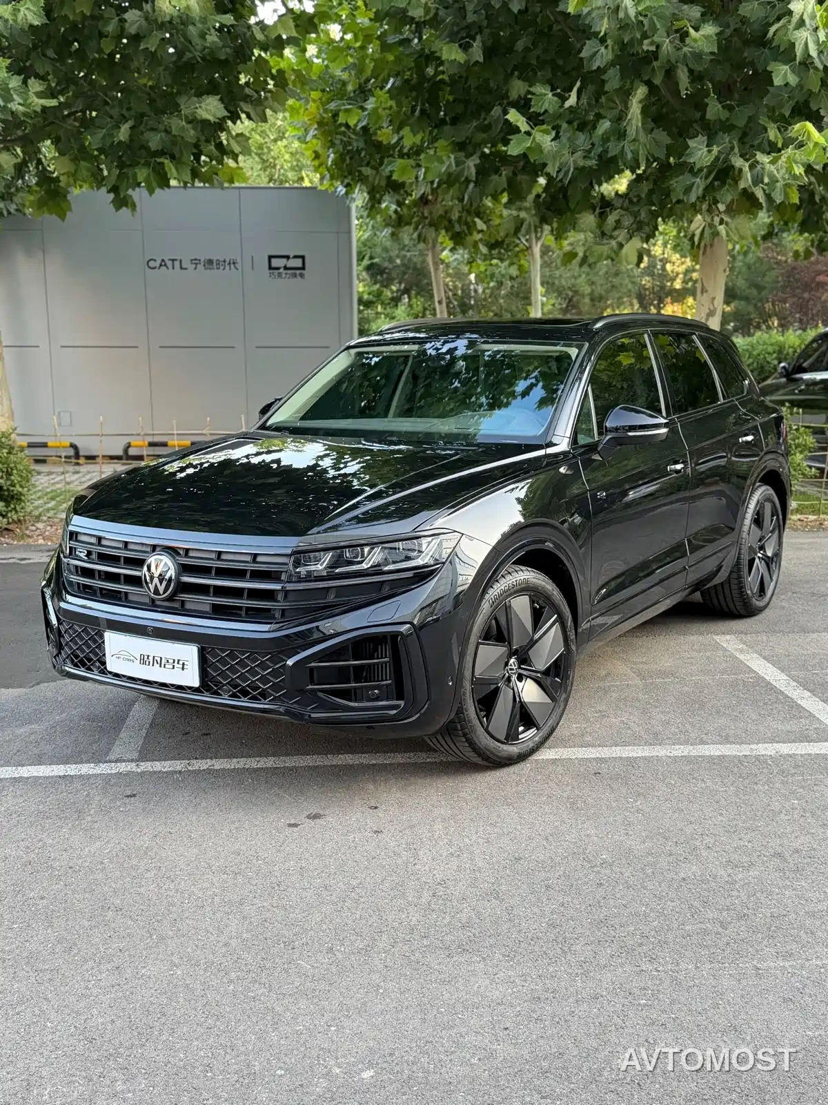 Volkswagen Touareg 2026 3.0TSI R-Line Black Sport Package — фото 6
