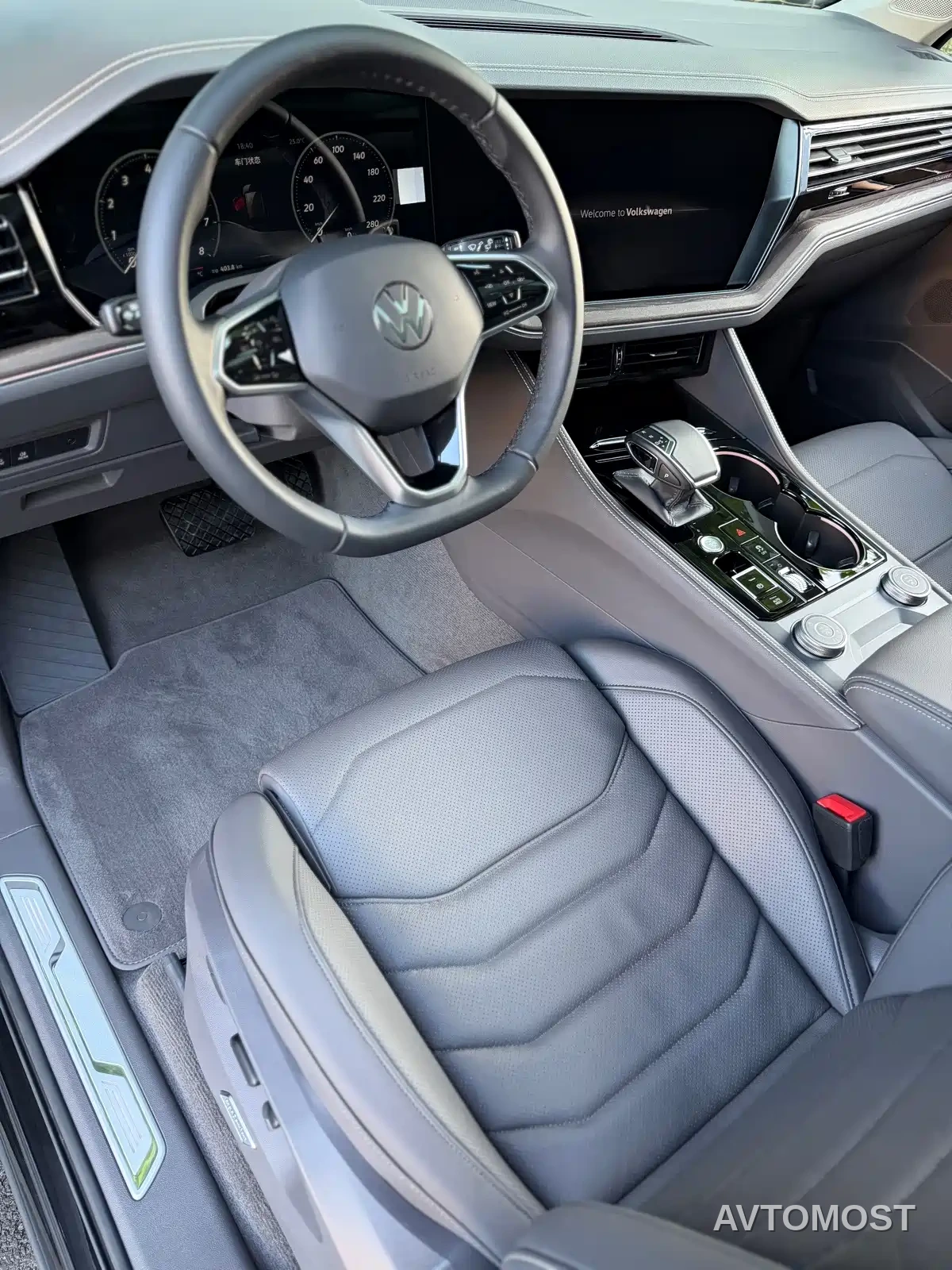 Volkswagen Touareg 2026 3.0TSI R-Line Black Sport Package — фото 7