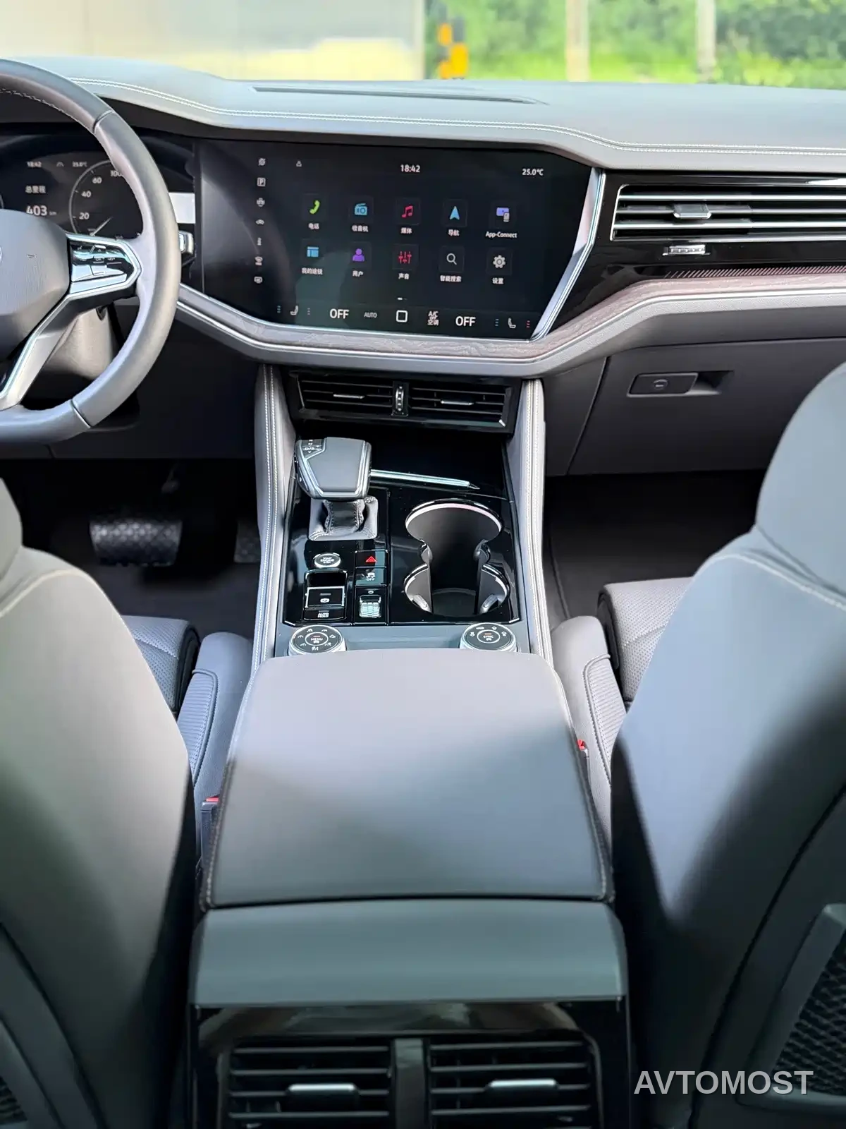 Volkswagen Touareg 2026 3.0TSI R-Line Black Sport Package — фото 17