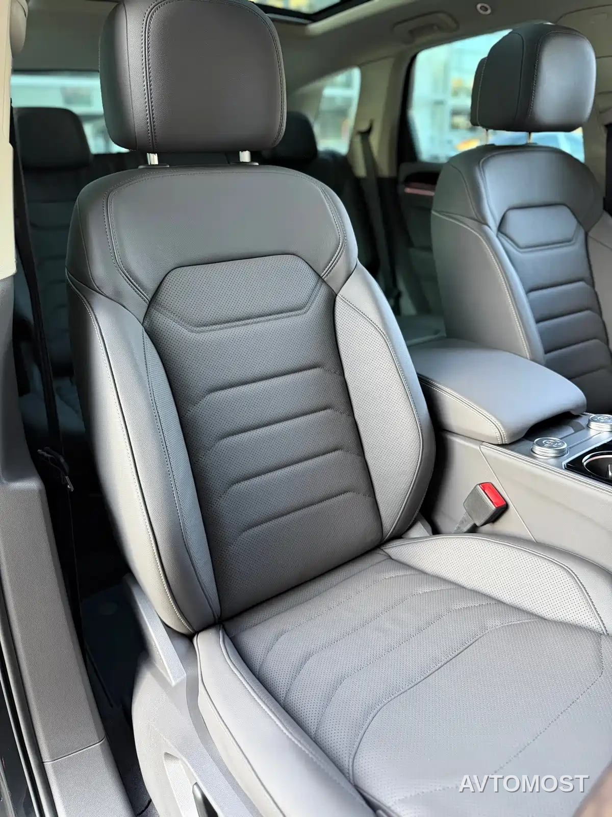 Volkswagen Touareg 2026 3.0TSI R-Line Black Sport Package — фото 19