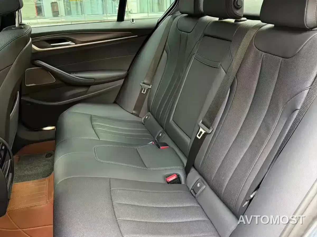 BMW 5 Series (Import) 2022 530i M Sport Package — фото 4