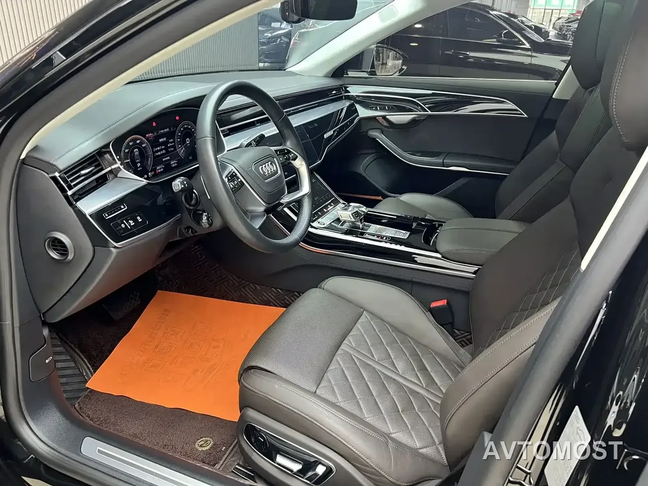 Audi A8 New Energy 2022 A8L 60 TFSIe quattro Collector's Edition — фото 11