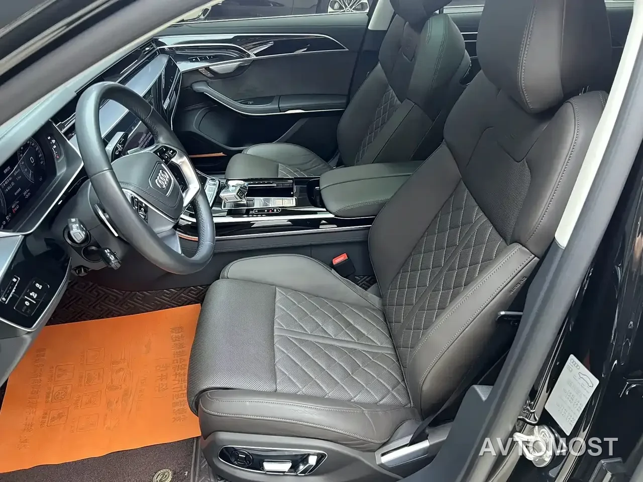 Audi A8 New Energy 2022 A8L 60 TFSIe quattro Collector's Edition — фото 13