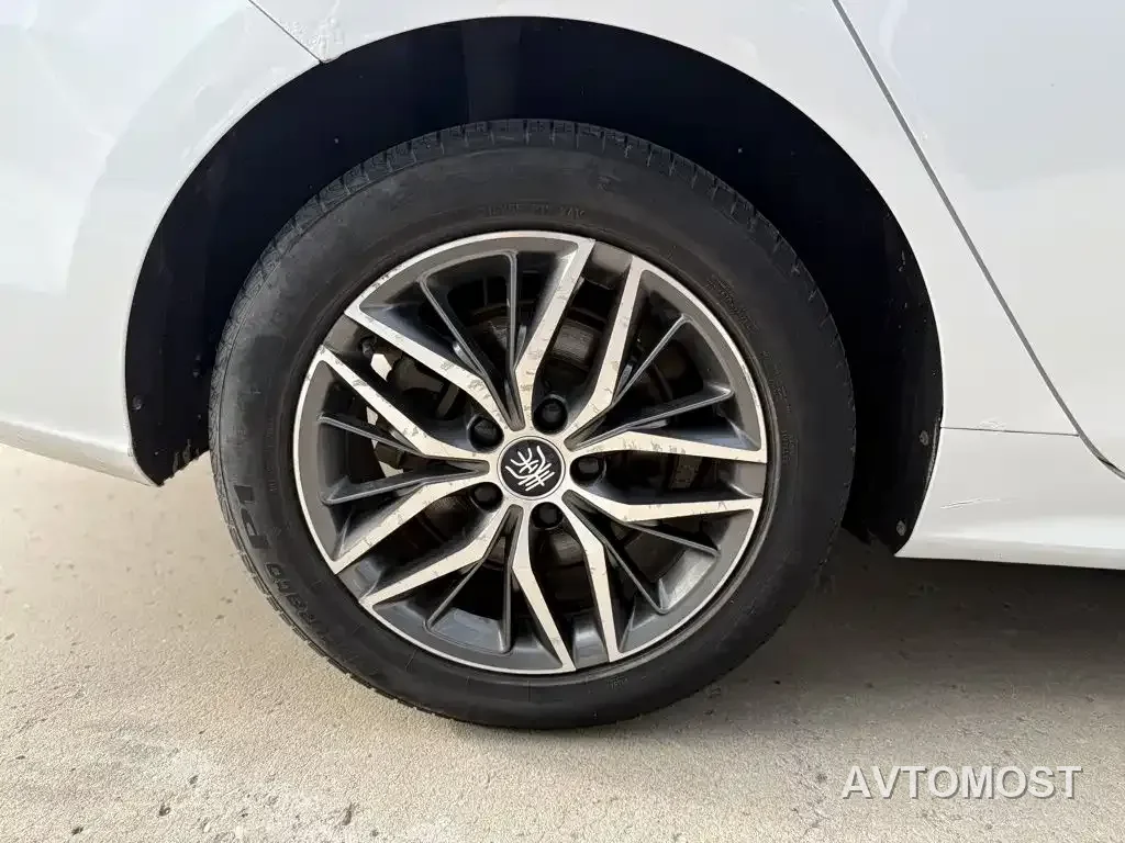 BYD Qin PLUS 2021 DM-i 55KM Flagship — фото 8