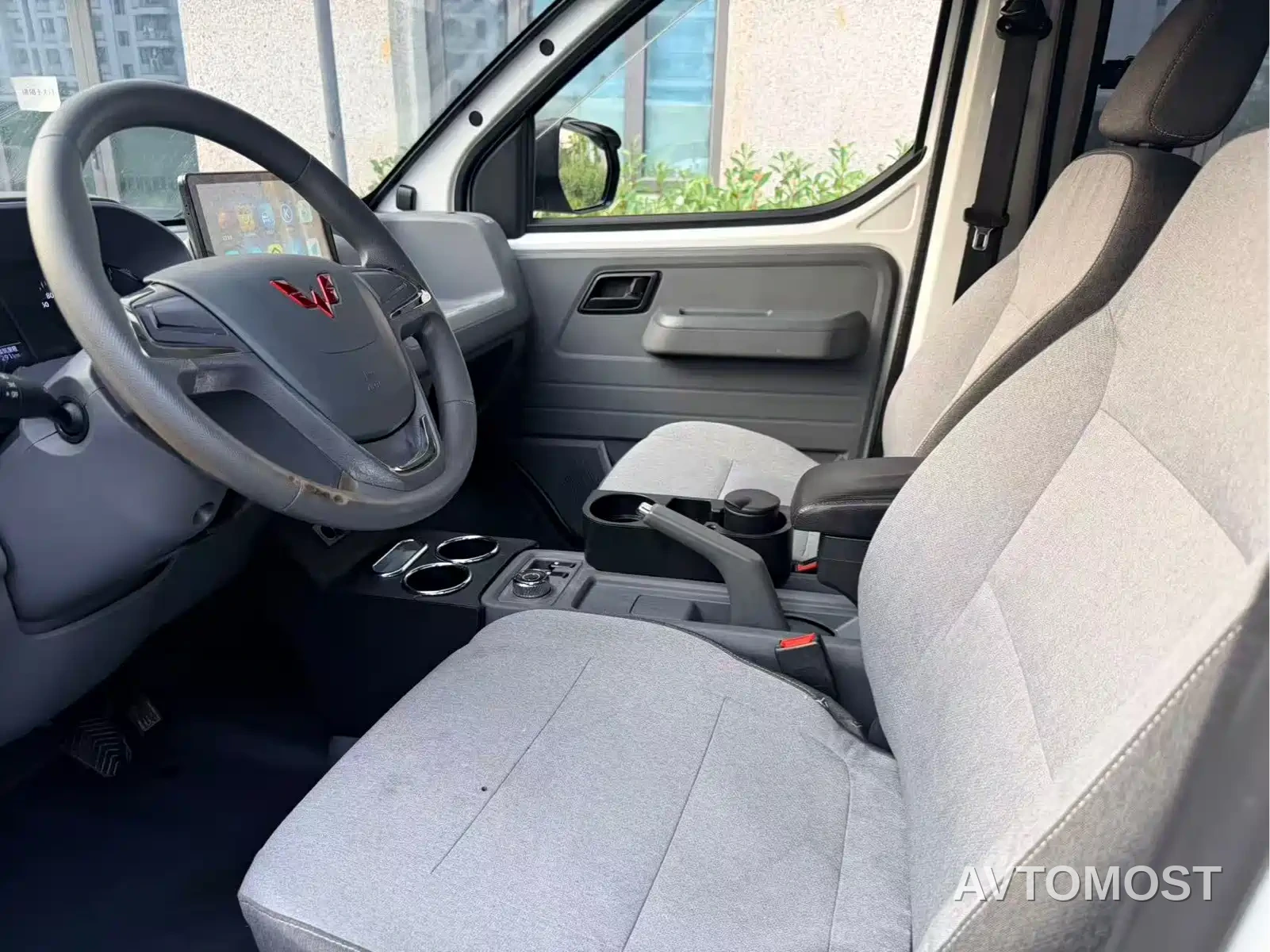 Wuling Yangguang 2024 300km Comfort Passenger Version 60kW — фото 5