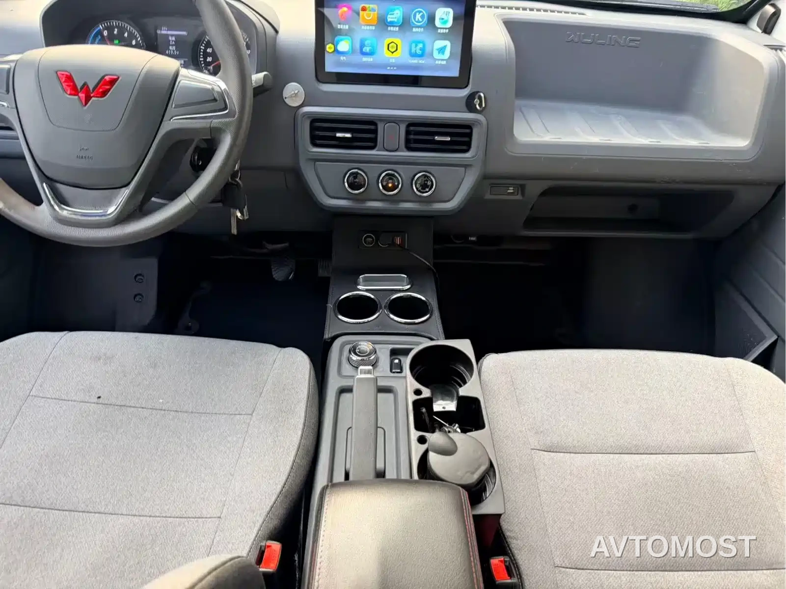 Wuling Yangguang 2024 300km Comfort Passenger Version 60kW — фото 6