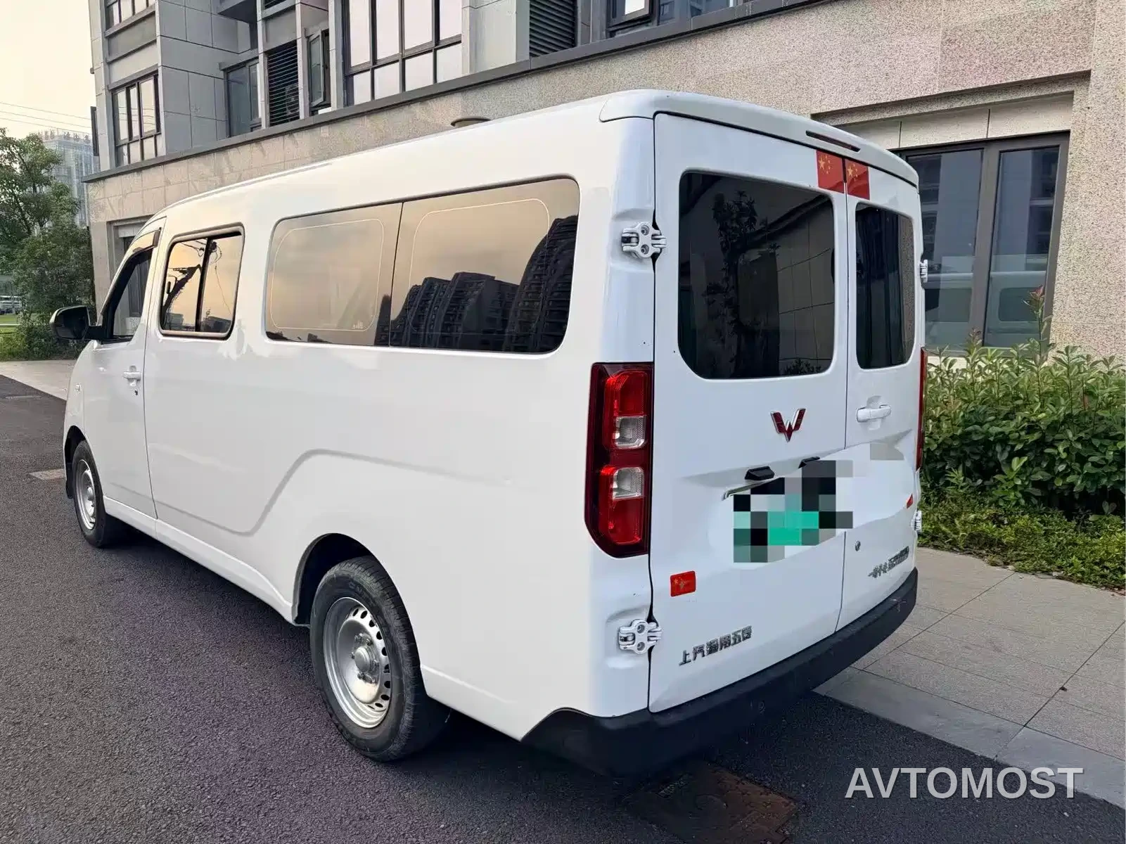 Wuling Yangguang 2024 300km Comfort Passenger Version 60kW — фото 7