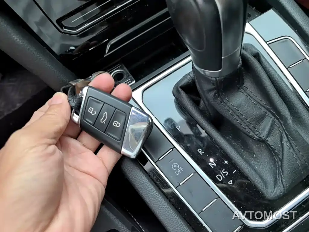 Volkswagen Magotan 2020 280TSI DSG Leading — фото 7