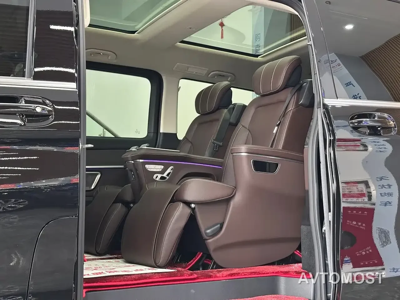 Mercedes-Benz V-Class 2024 V 300 L Long Wheelbase Premium — фото 8