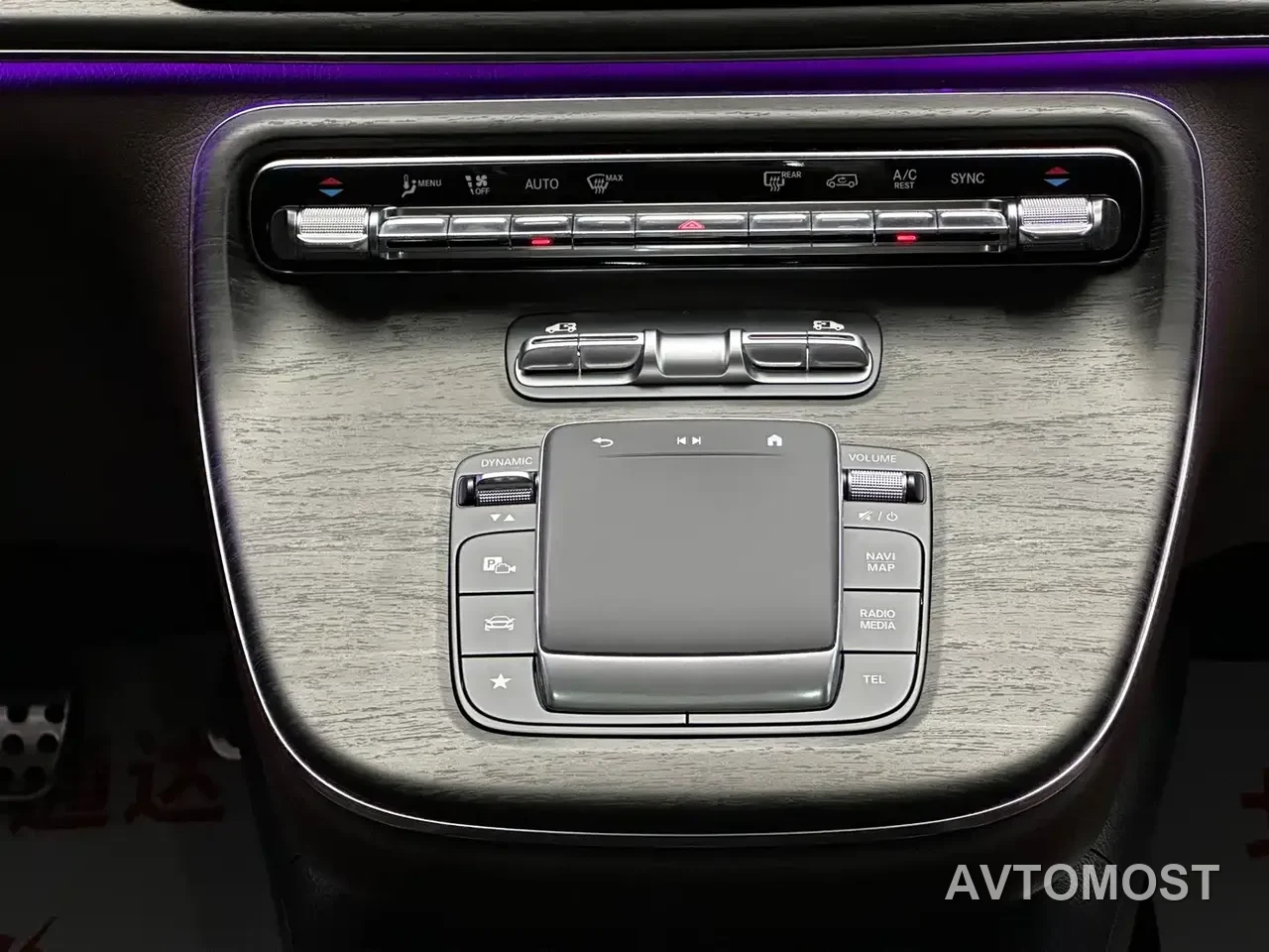 Mercedes-Benz V-Class 2024 V 300 L Long Wheelbase Premium — фото 12