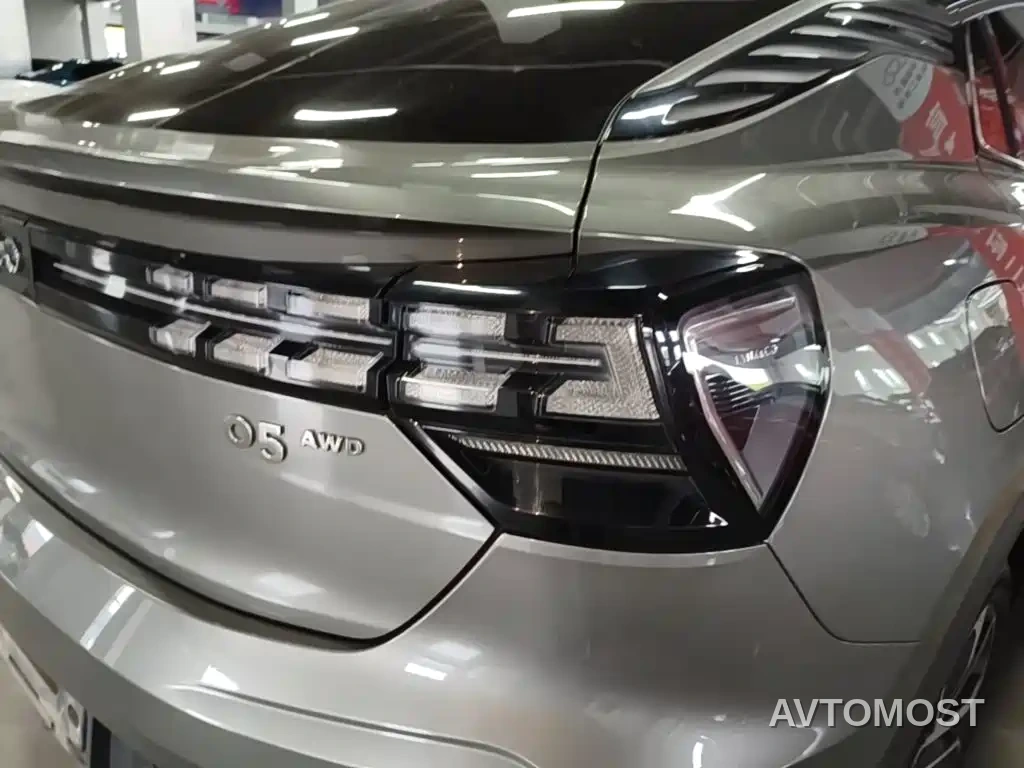 Lynk & Co 05 2020 2.0TD 4WD Halo Edition — фото 7