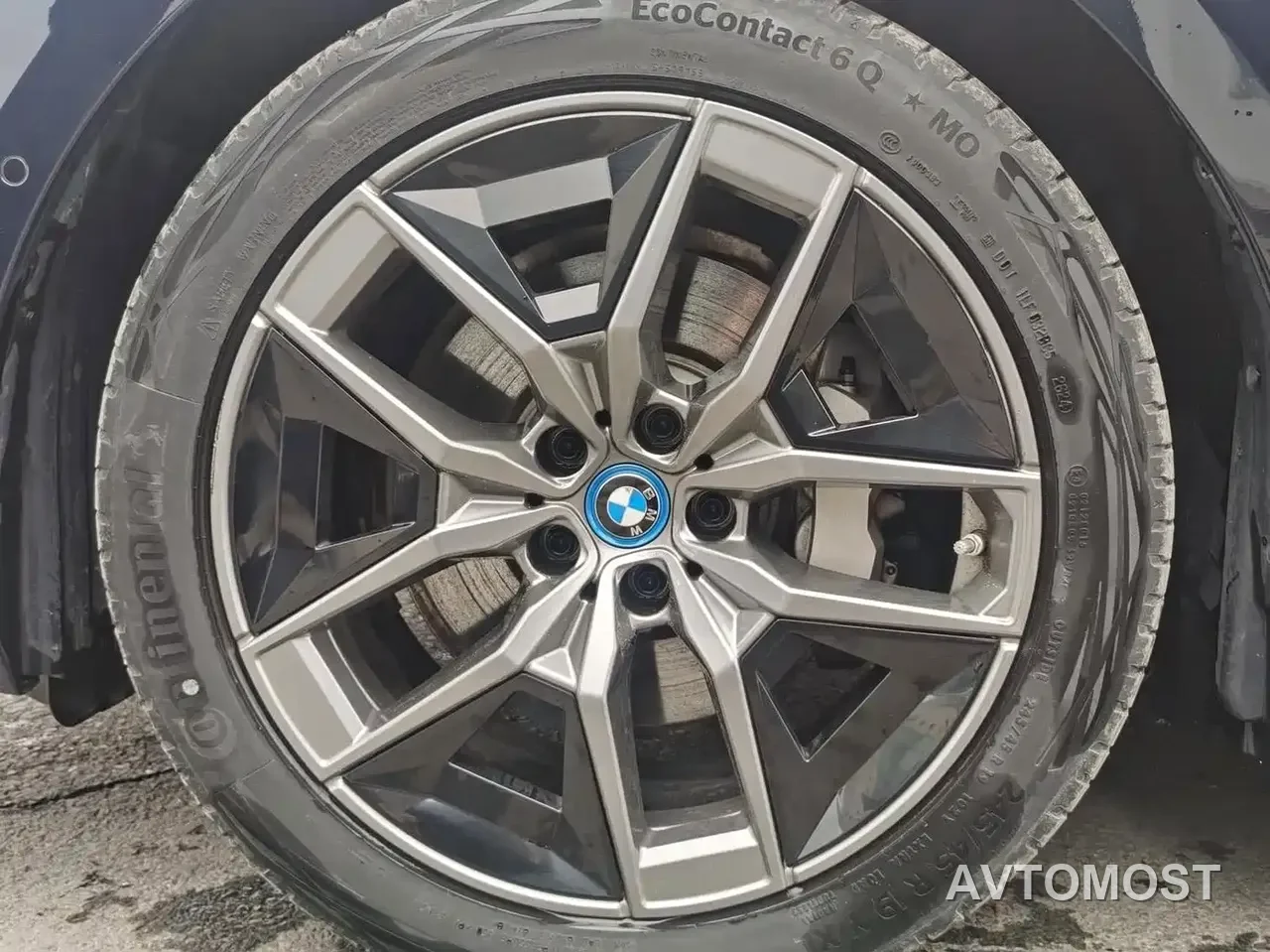 BMW i5 2024 eDrive 35L Luxury Package — фото 7
