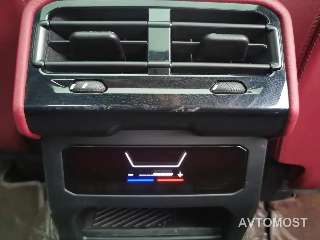 BMW i5 2024 eDrive 35L Luxury Package — фото 15