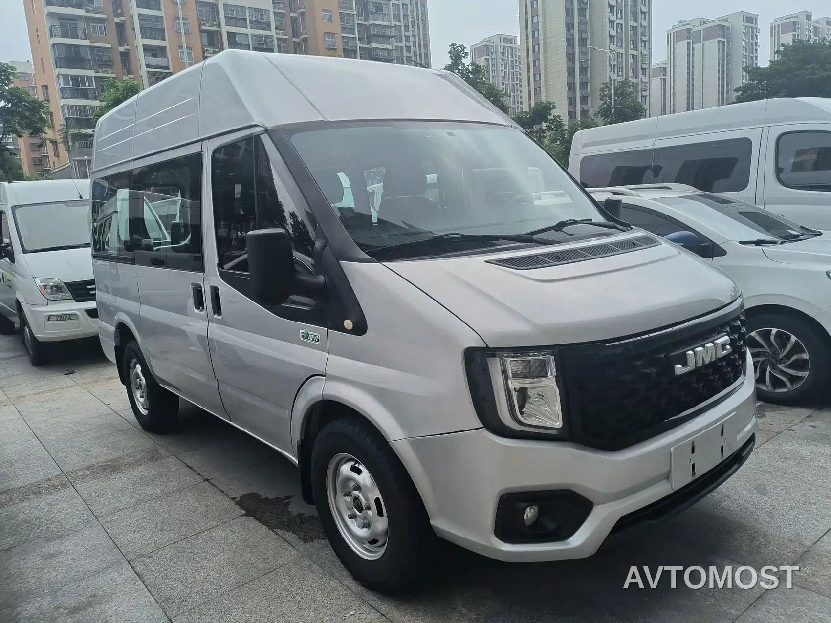 Jiangling JMC Fushun 2022 2.0T Manual Multi-purpose Passenger Vehicle Short Wheelbase Medium-high Roof 6-seater — фото 3