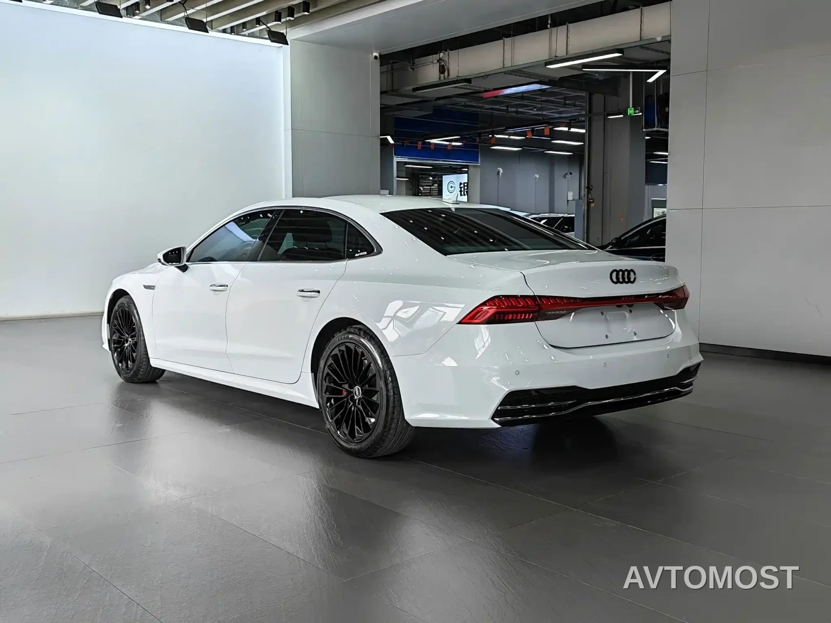 Audi A7L 2022 45 TFSI S-line Youth Dream Edition — фото 15