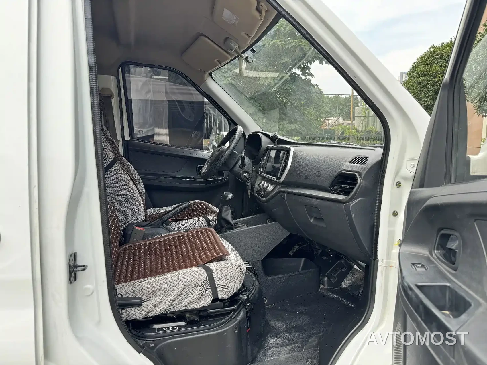 Changan Ruixing EM80 2024 Split-door Comfort 6 Seats 41.86kWh — фото 11