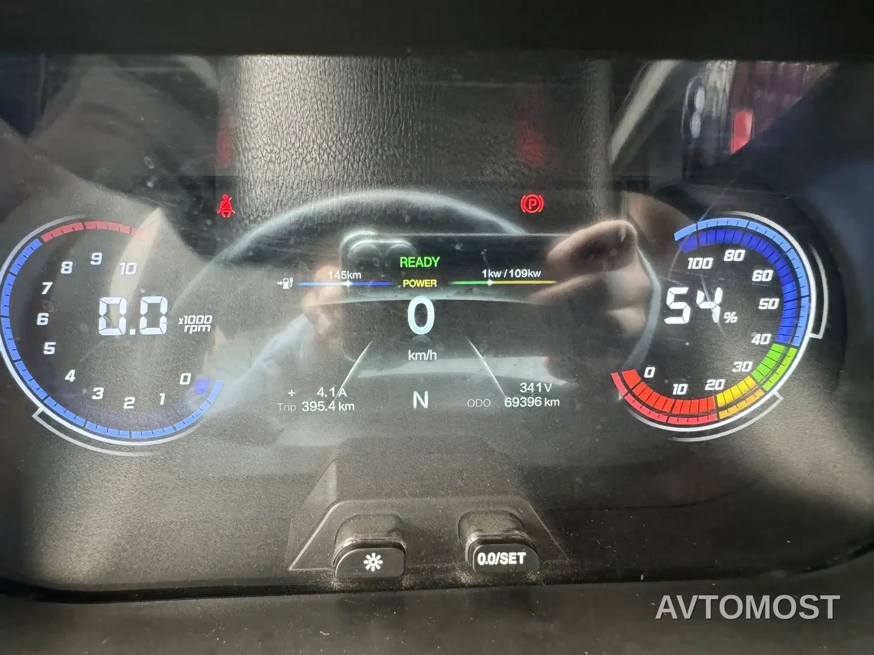 Changan Ruixing EM80 2024 Split-door Comfort 6 Seats 41.86kWh — фото 13
