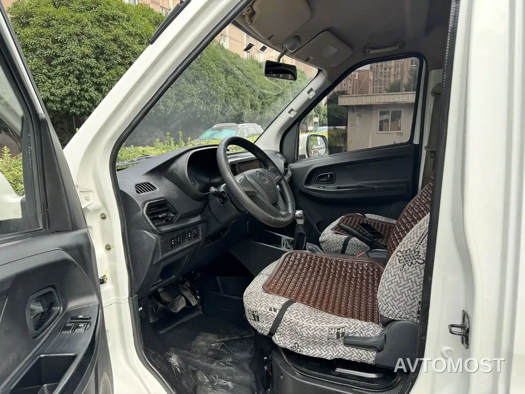Changan Ruixing EM80 2024 Split-door Comfort 6 Seats 41.86kWh — фото 14