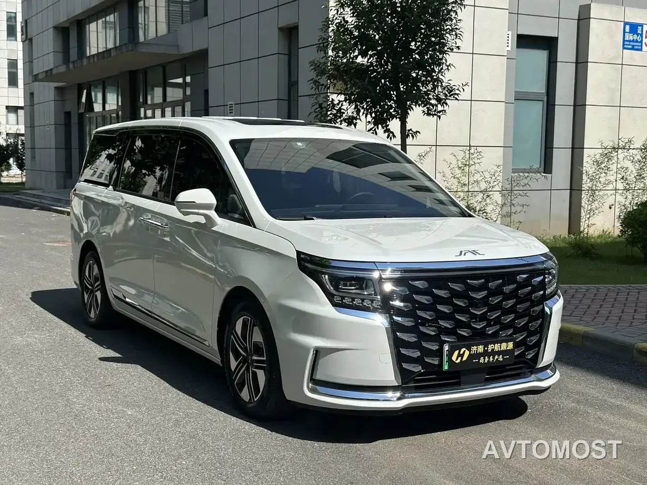 JAC Refine RF8 PHEV 2024 Model Zhiling Edition 1.5T 150KM Premium LFP — фото 3