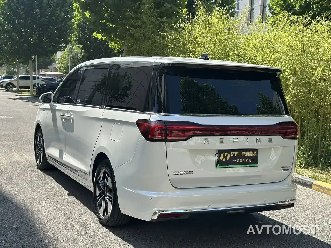 JAC Refine RF8 PHEV 2024 Model Zhiling Edition 1.5T 150KM Premium LFP — фото 4