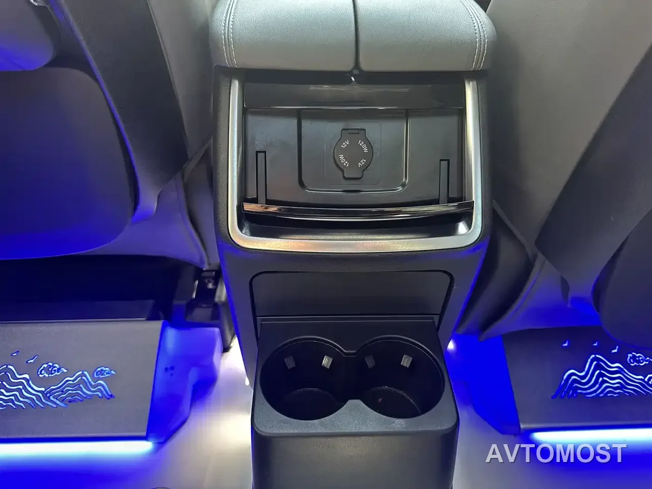 JAC Refine RF8 PHEV 2024 Model Zhiling Edition 1.5T 150KM Premium LFP — фото 16