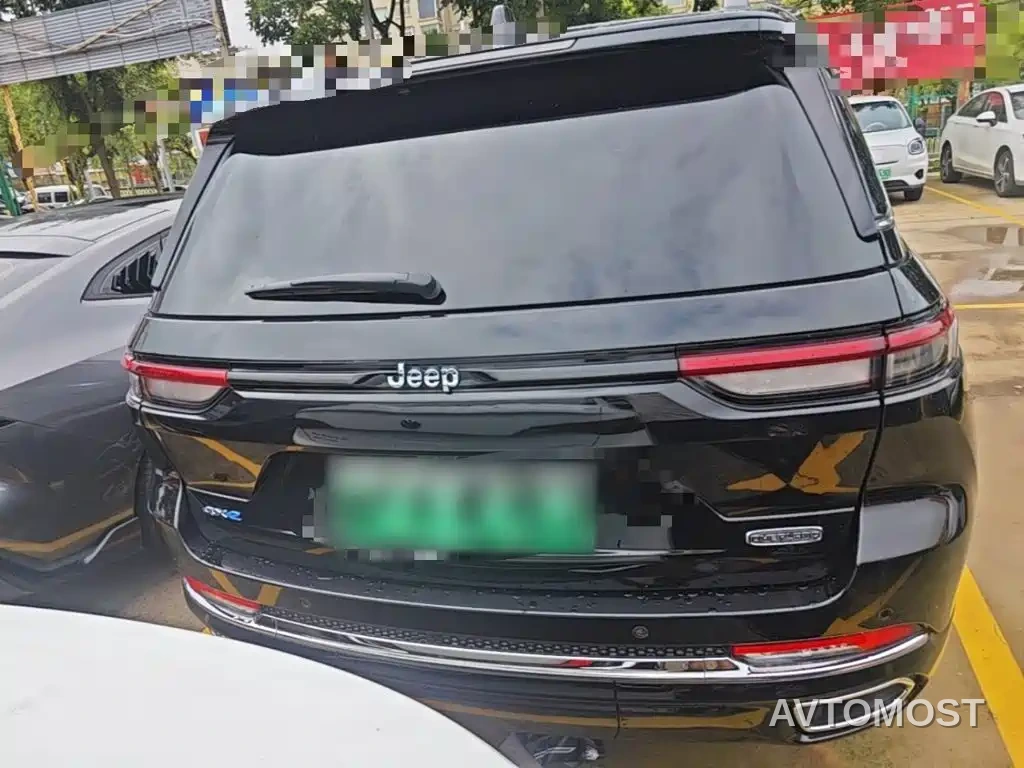 Jeep Grand Cherokee 4xe (Import) 2023 4xe Summit Edition — фото 4