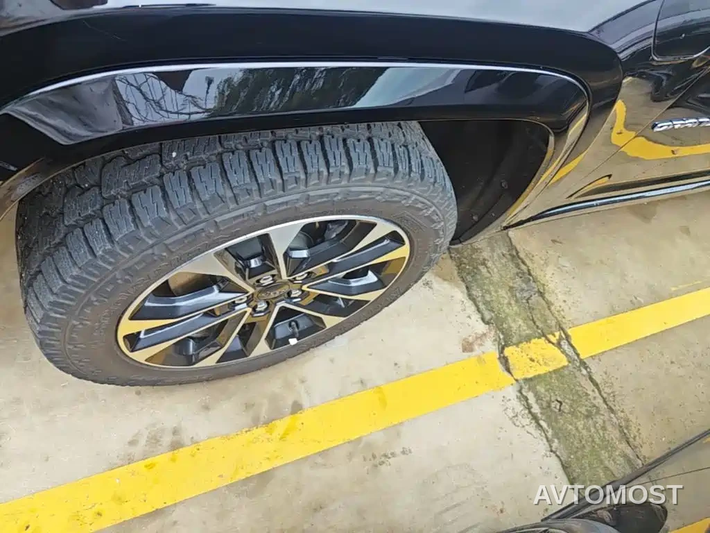 Jeep Grand Cherokee 4xe (Import) 2023 4xe Summit Edition — фото 22
