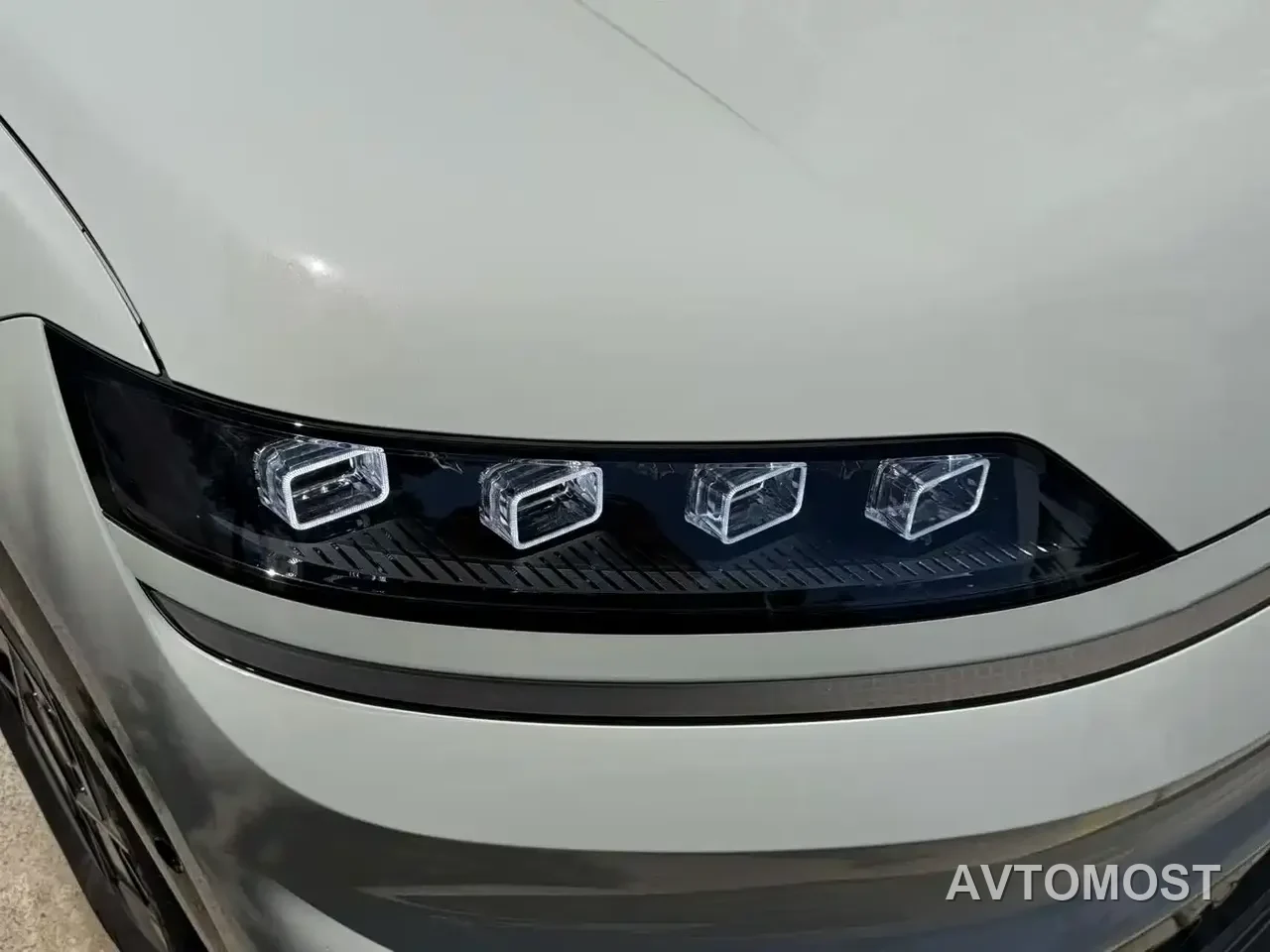Hyundai ELEXIO 2025 Standard Range RWD — фото 12