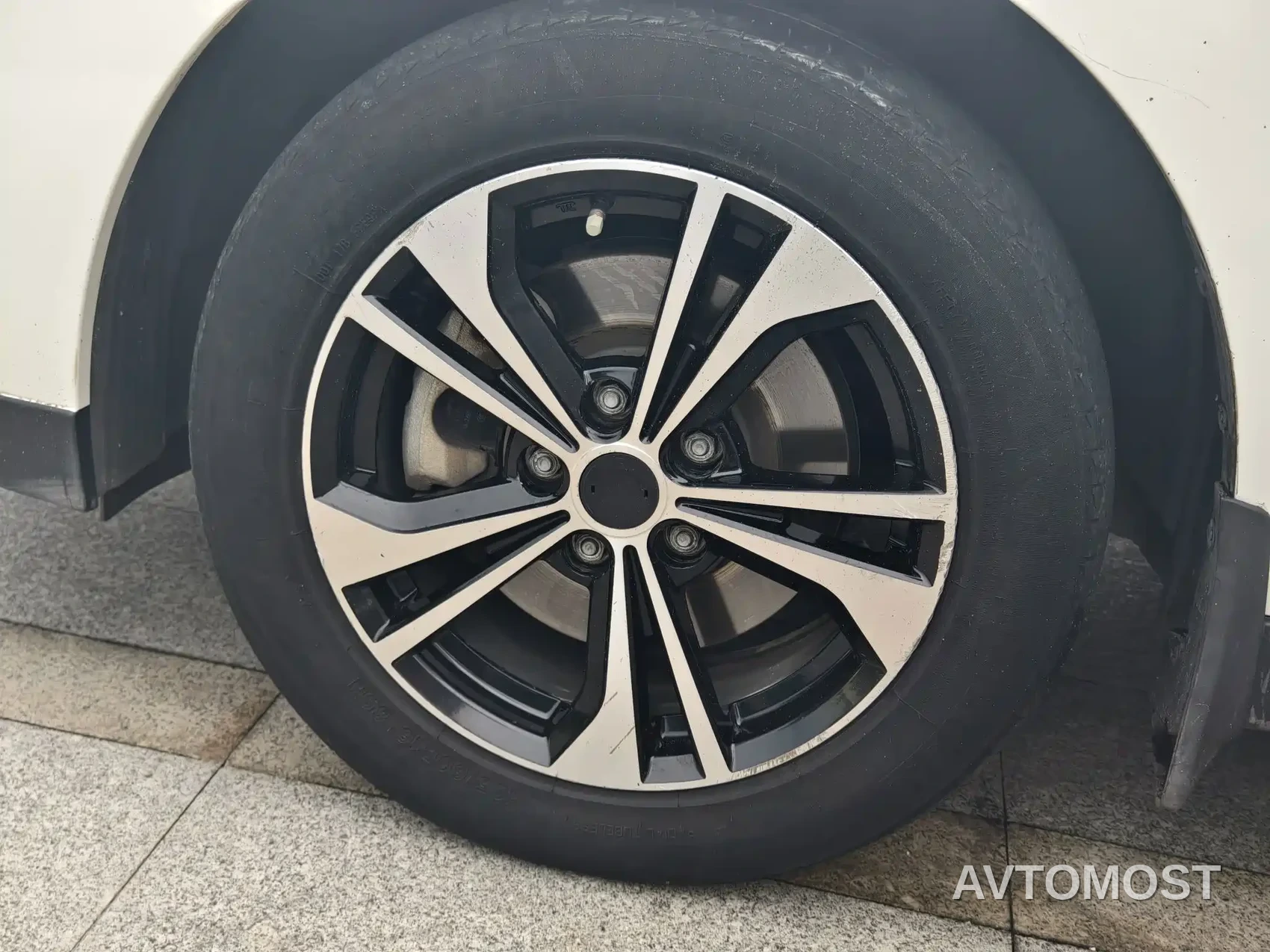 Venucia D60EV 2022 Standard Range Comfort Edition — фото 17