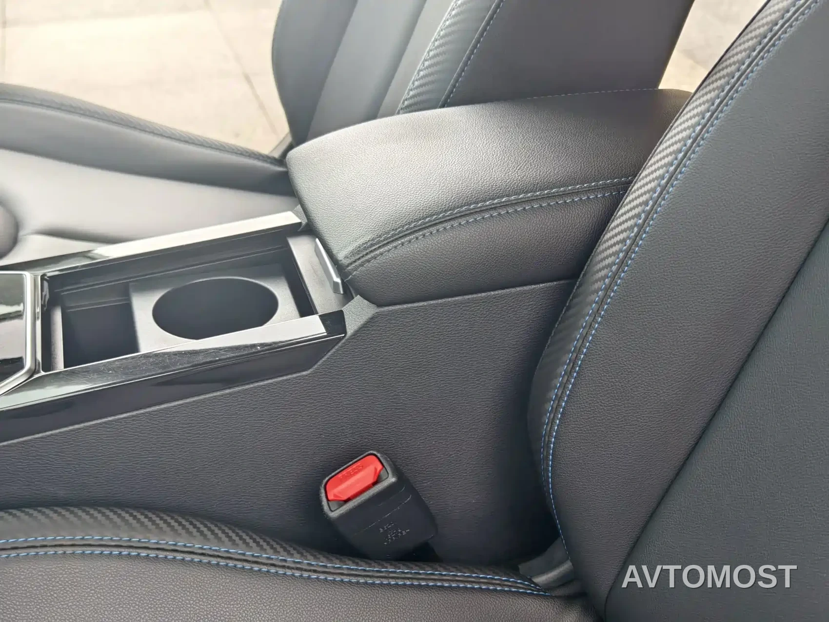 Venucia D60EV 2022 Standard Range Comfort Edition — фото 20