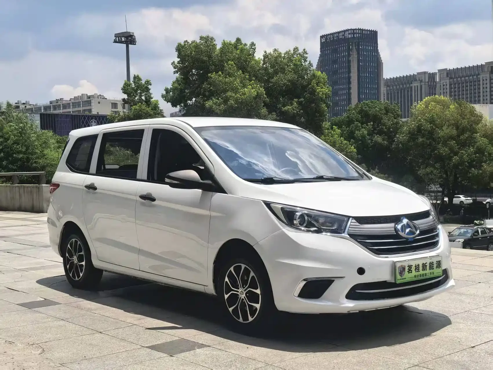 Changan Oshan A600EV 2021 EV — фото 2