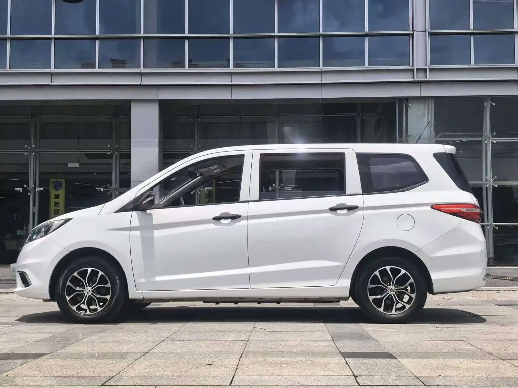 Changan Oshan A600EV 2021 EV — фото 6
