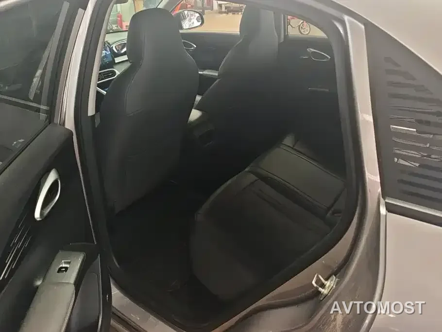 Geely Galaxy Starry Wish 2025 310km Youth Edition — фото 9