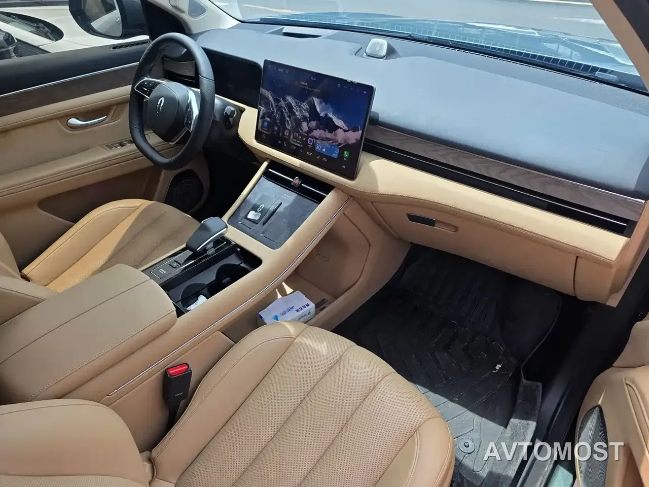 AITO M7 2022 1.5T RWD Comfort Edition — фото 9