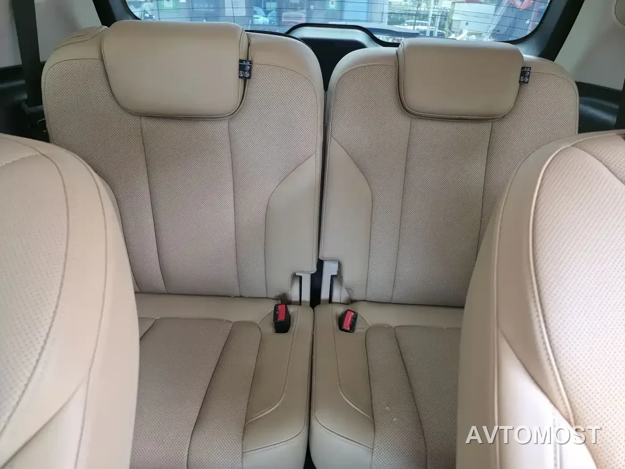 AITO M7 2022 1.5T RWD Comfort Edition — фото 10