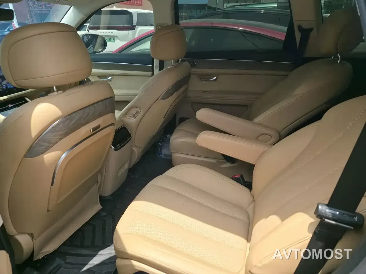 AITO M7 2022 1.5T RWD Comfort Edition — фото 12