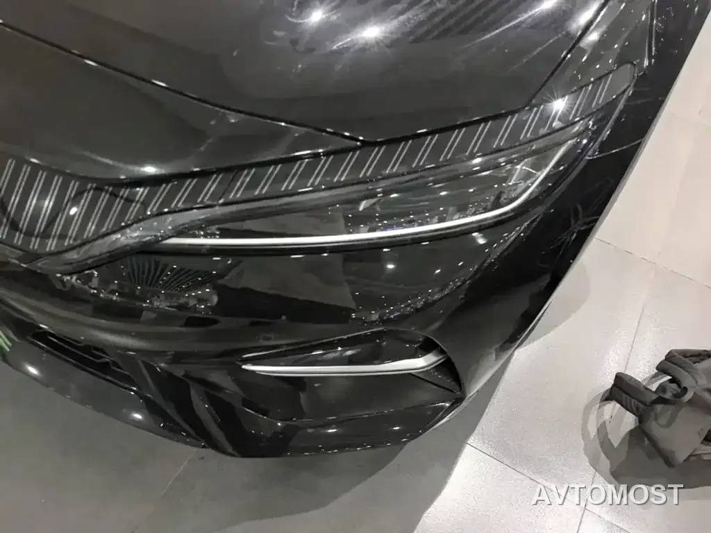 BYD Song L EV 2024 550km Excellence Type — фото 18