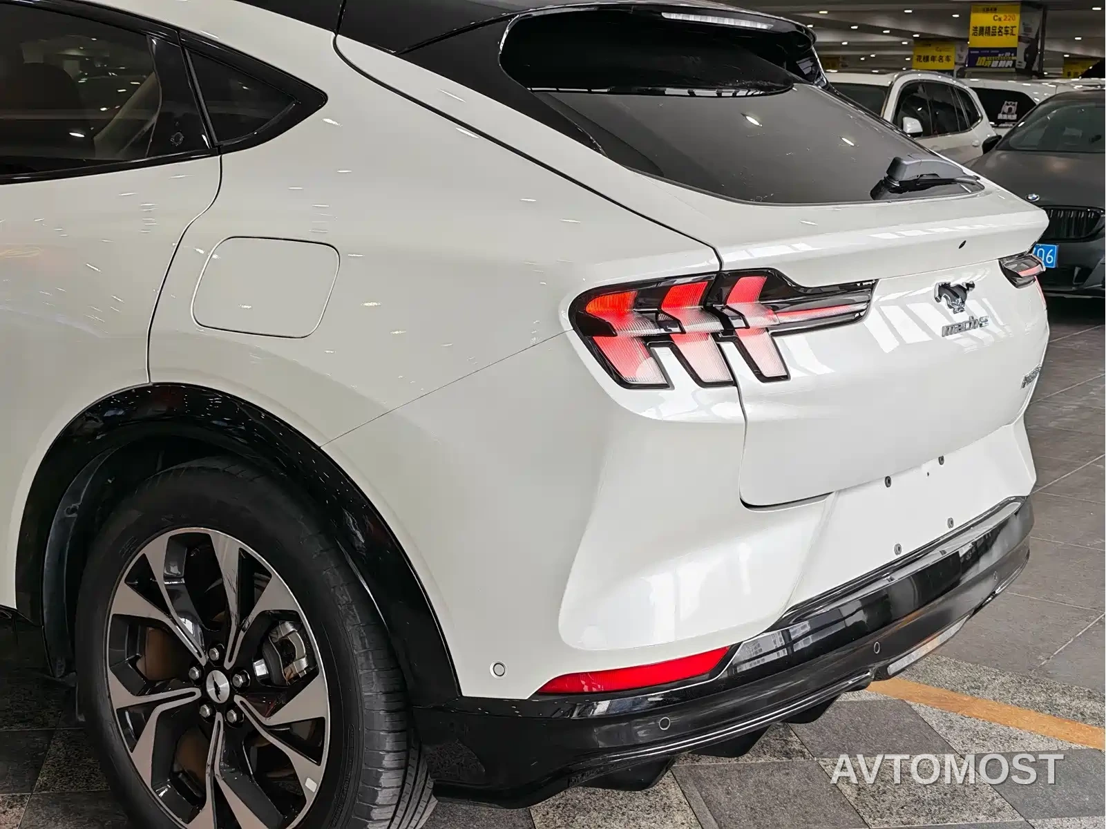 Ford Mustang Mach-E 2021 Boundless RWD Luxury (Long Range) — фото 13