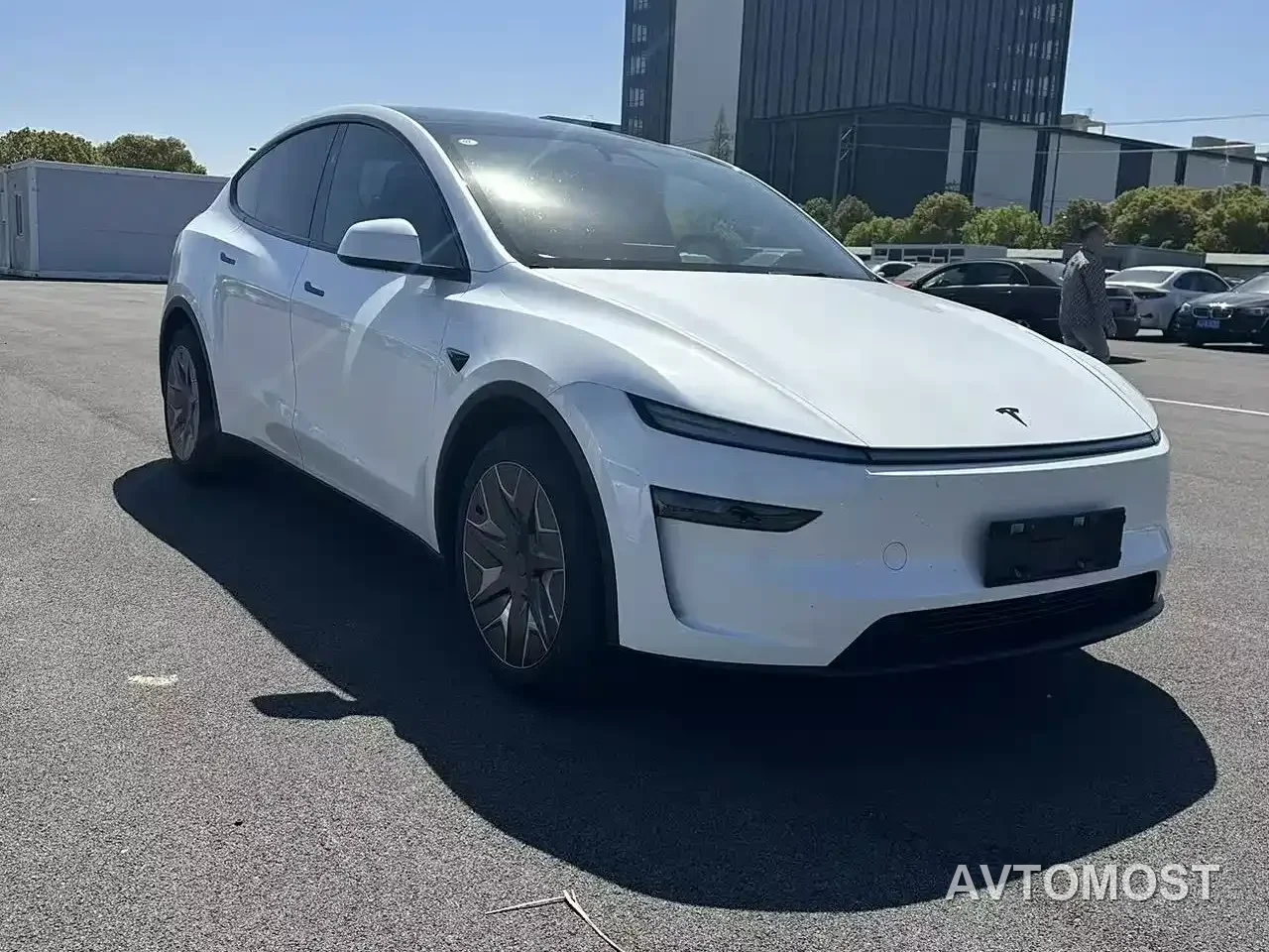 Tesla Model Y L 2025 Facelift Long Range AWD — фото 19