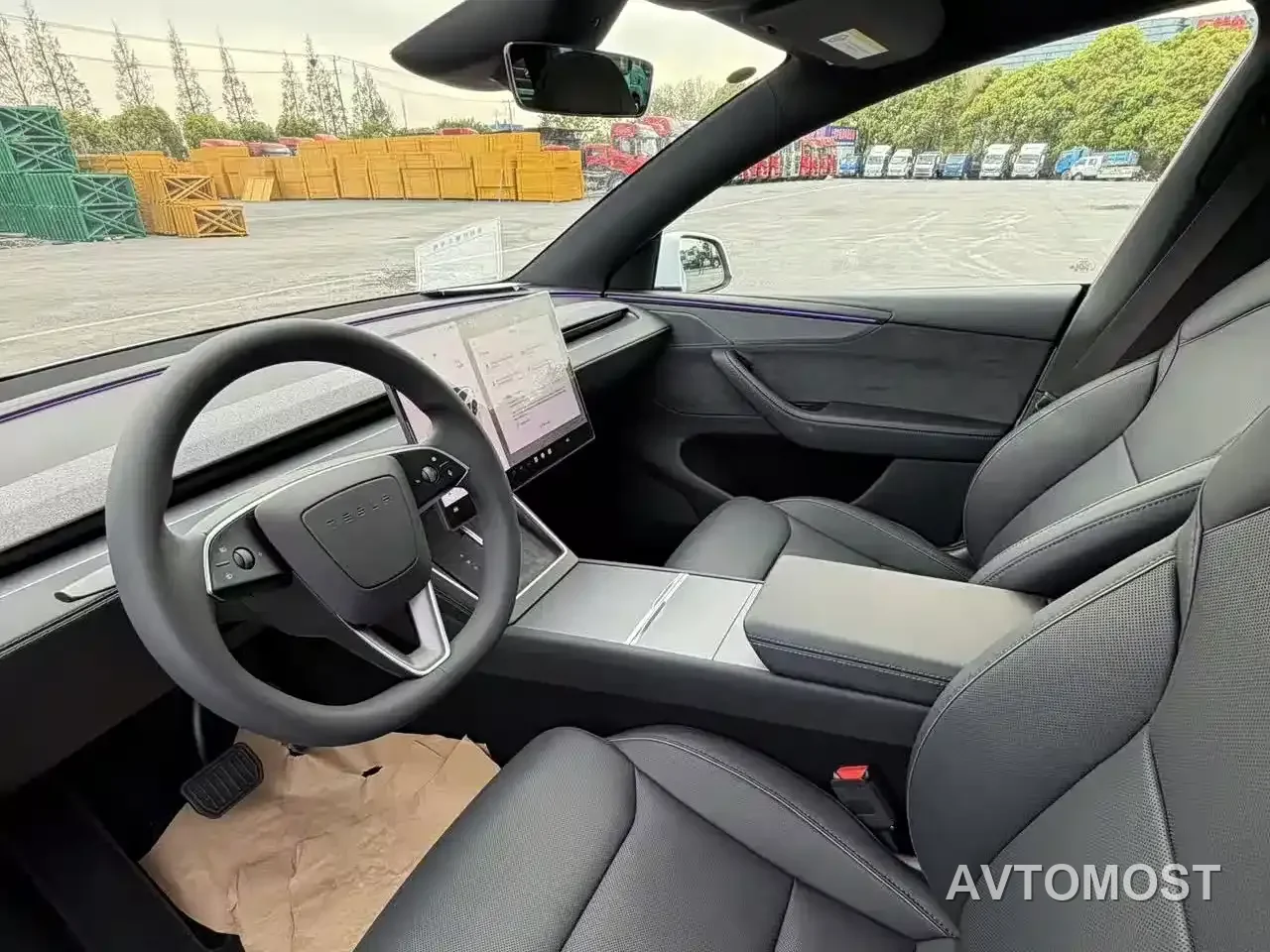 Tesla Model Y L 2025 Facelift Long Range AWD — фото 2