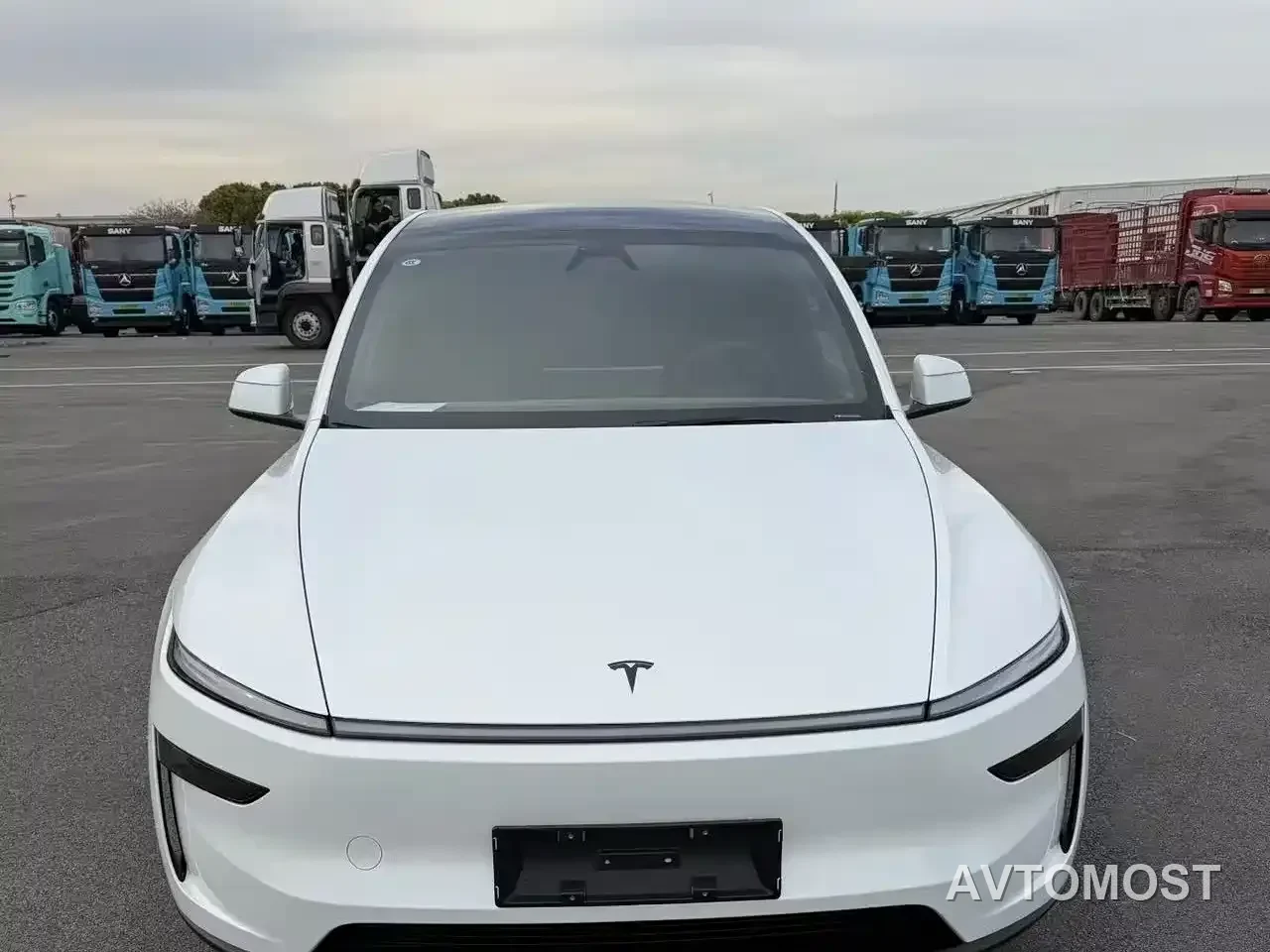 Tesla Model Y L 2025 Facelift Long Range AWD — фото 27