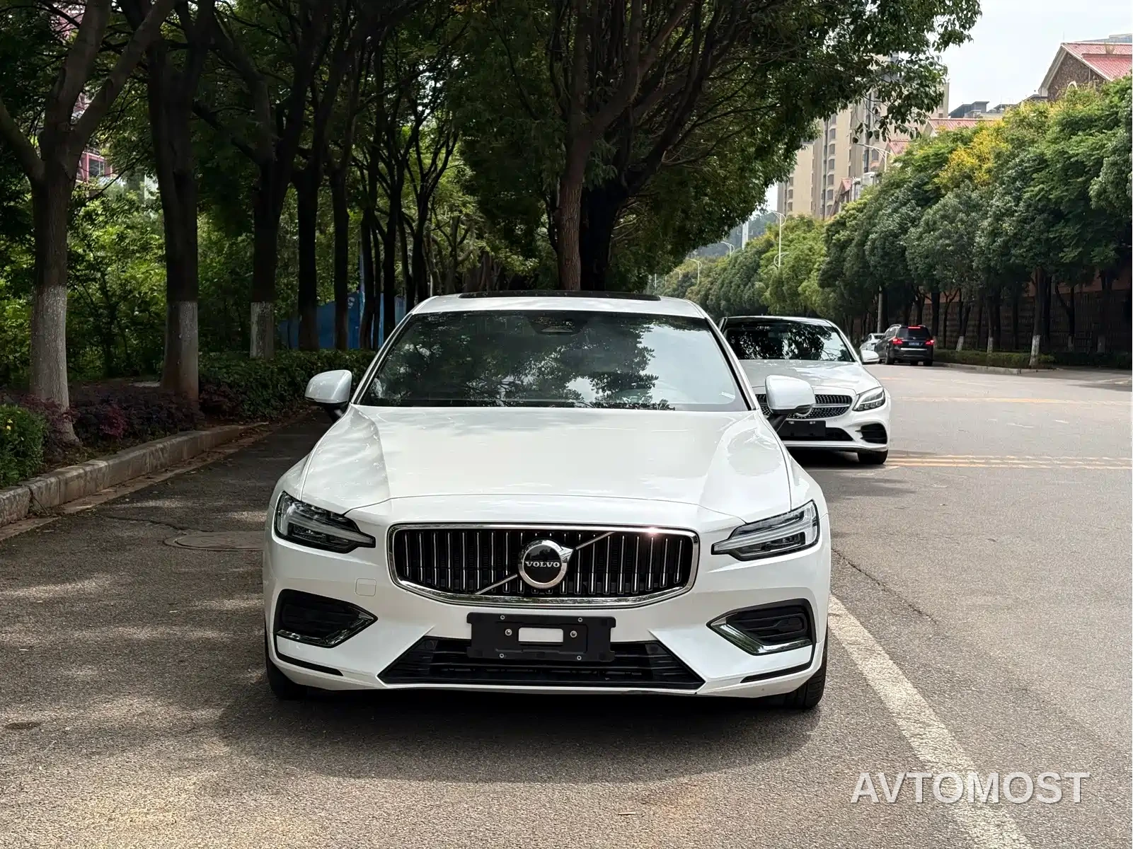 Volvo S60 2023 B5 Smart Elegance Sport Edition — фото 2